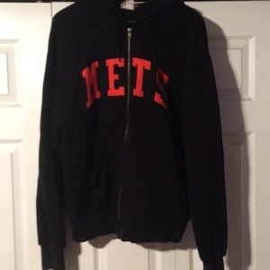 New York Mets sweatshirt